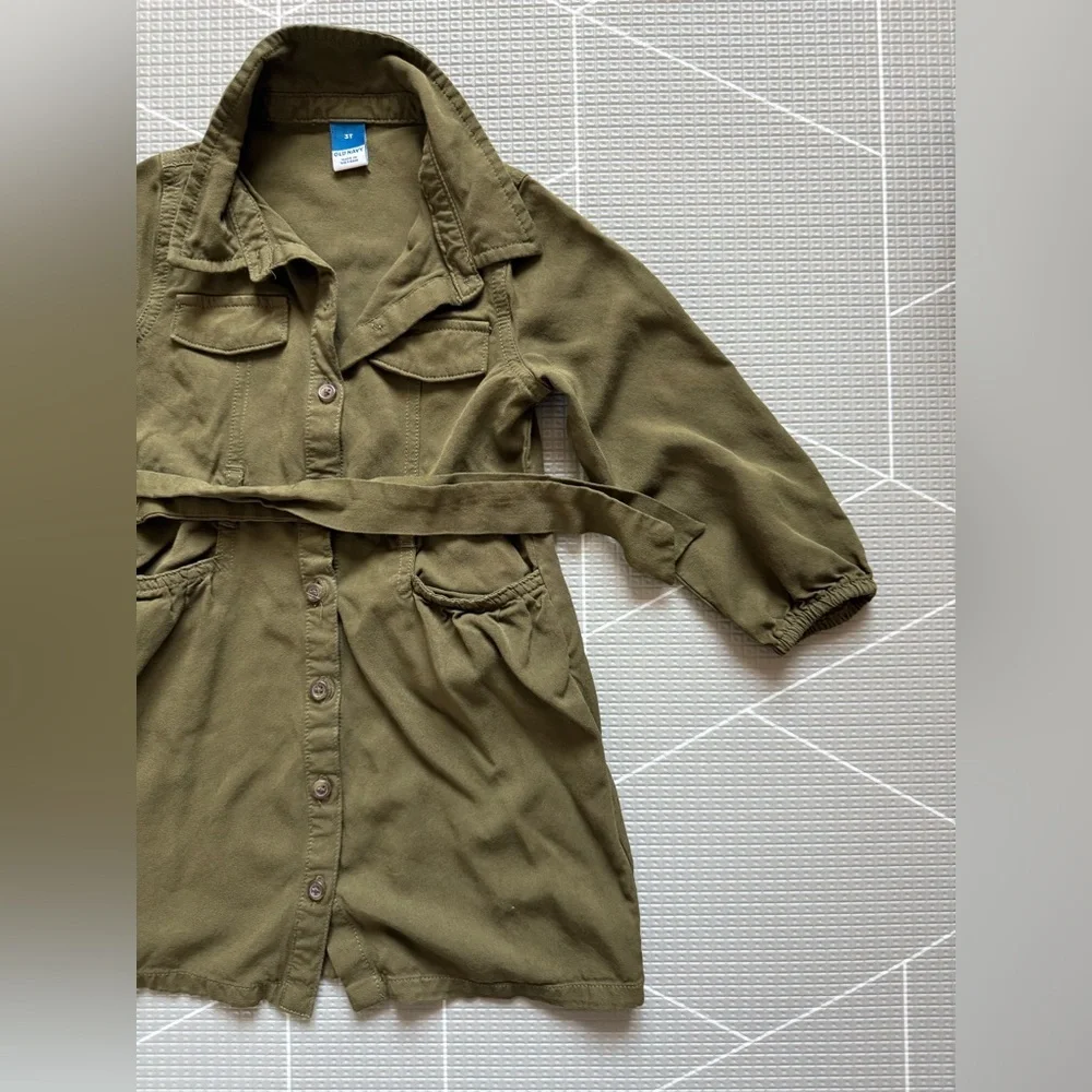 Old Navy|Baby girl/toddler Olive Green Utility button down Dress with Belt•••3T